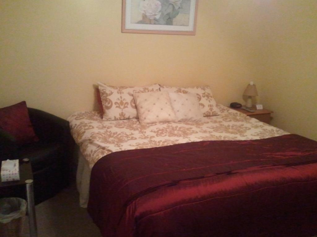 Latchmead Bed & Breakfast Stansted Mountfitchet Δωμάτιο φωτογραφία