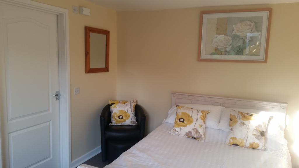 Latchmead Bed & Breakfast Stansted Mountfitchet Εξωτερικό φωτογραφία